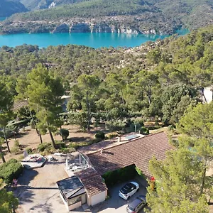 la-pinede-du-lac.fr-provencehotel.com/